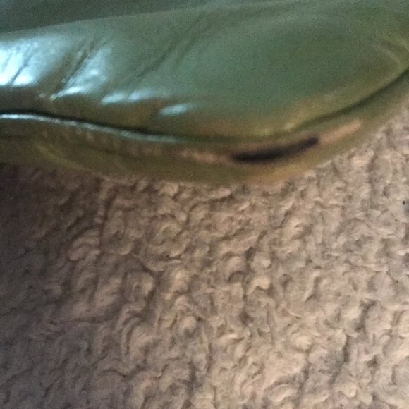 HOBO INTERNATIONAL GREEN WRISTLET CLUTCH BAG SOFT - Picture 3 of 8